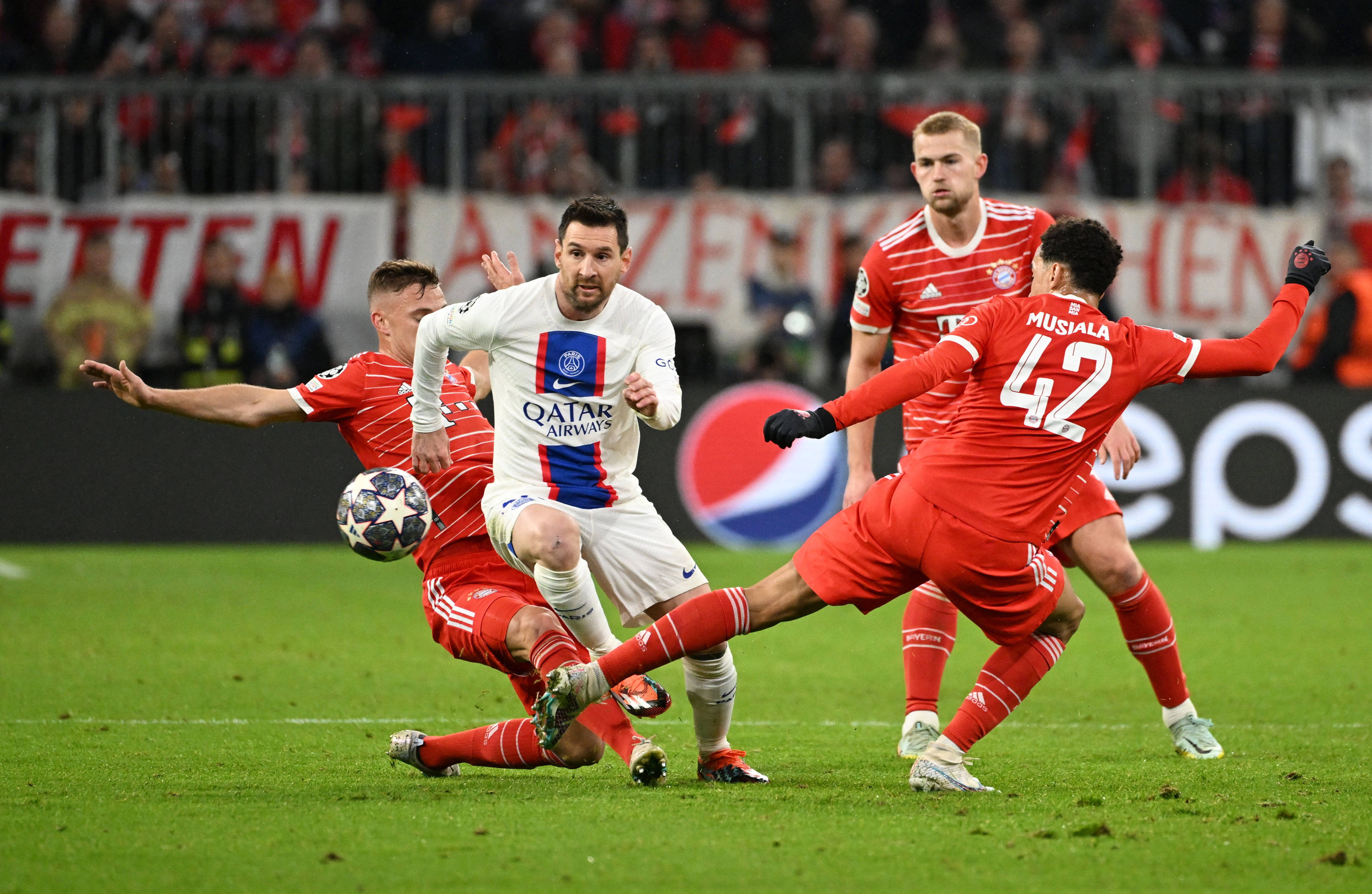 爱看球-拜仁慕尼黑横扫拉科鲁尼亚，晋级欧冠四强  第1张